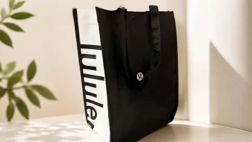 Best Lululemon Tote Bag Alternatives Under Budget Right Now
